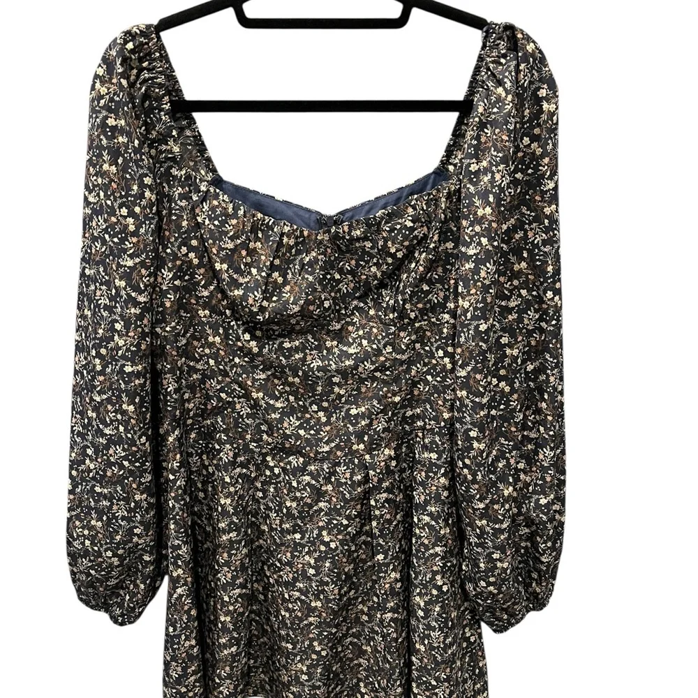 Lush Set Of 3 Womens Snake Print, Floral Dresses and Ivory Jumpsuit NWT Sz Large - Picture 2 of 13